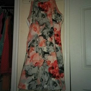 Floral halter Mid-dress